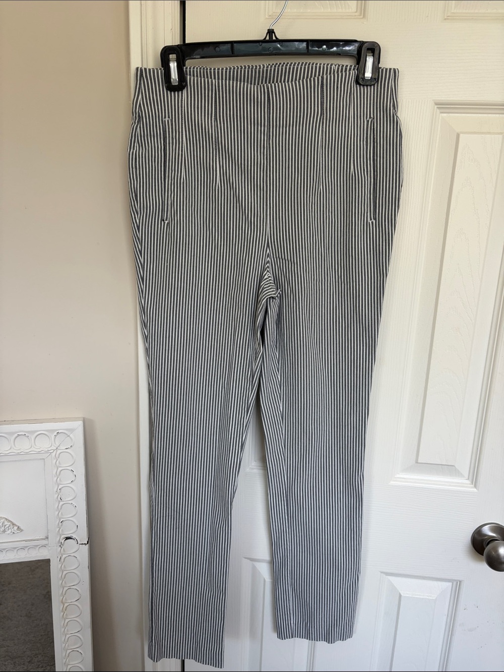 Rafaella Gray & White Pinstripe Skinny Pants